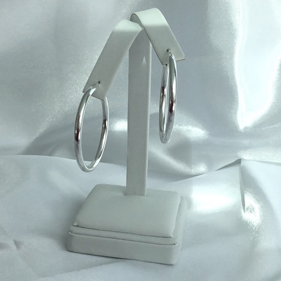 Sterling 3mm Round Tube Hoop Earrings - Picture 8 of 16